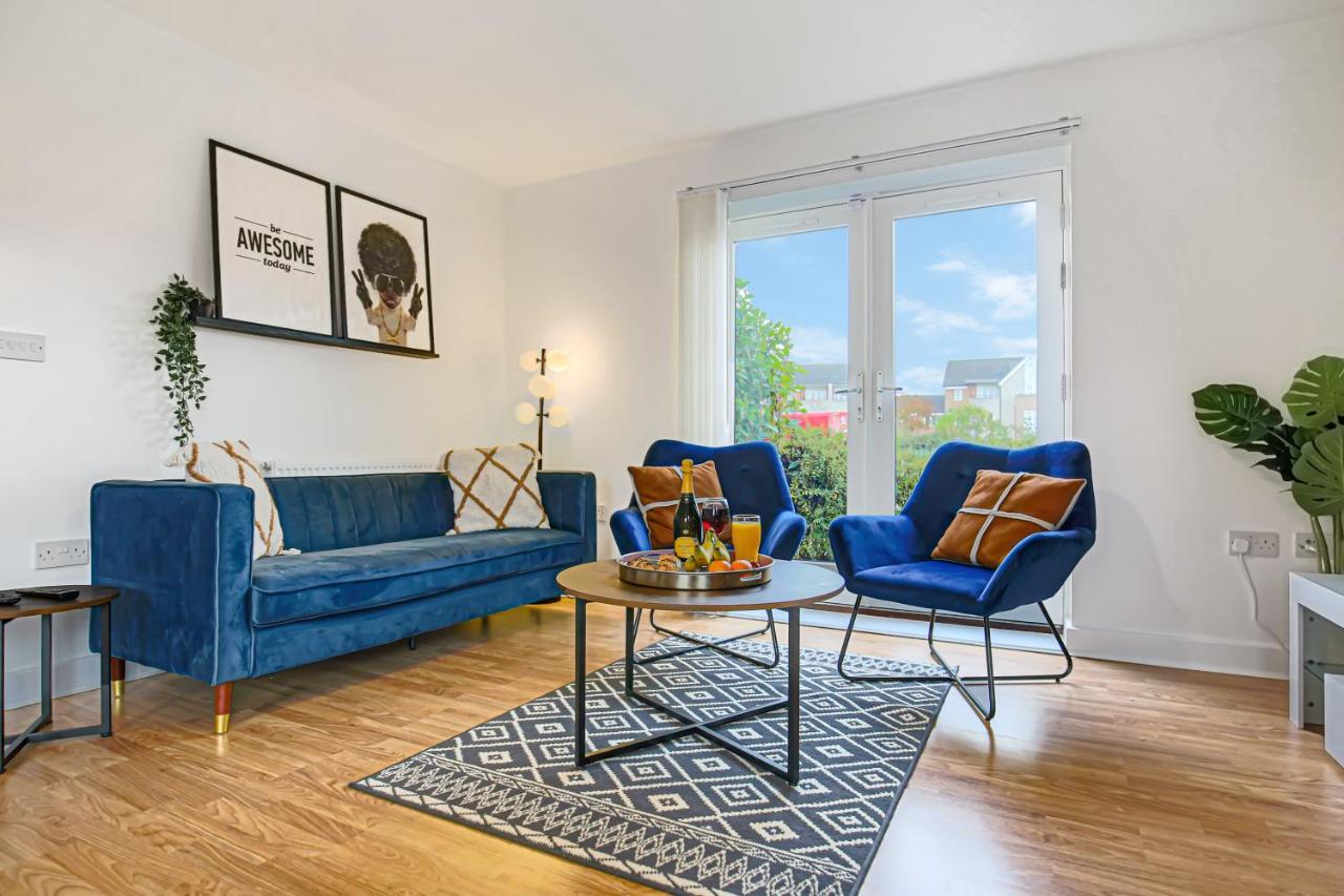 Stylish Apartment With Balcony, Free Parking, Fast Wifi And Smart Tv With Sky And Netflix By Yoko Property ミルトン・ケインズ エクステリア 写真